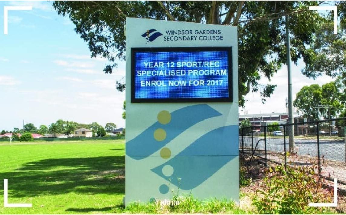 School LED pylon sign