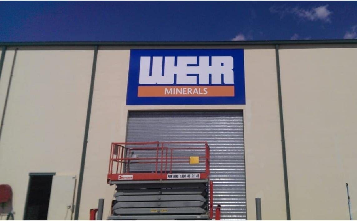 Scissor lift height access maintenance